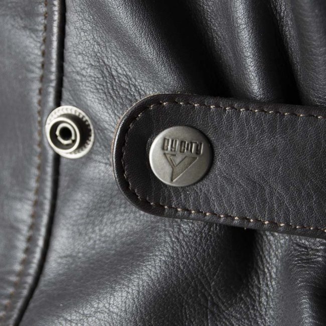 Chaqueta moto invierno cafe racer MUJER LEGEND II detalle cierre